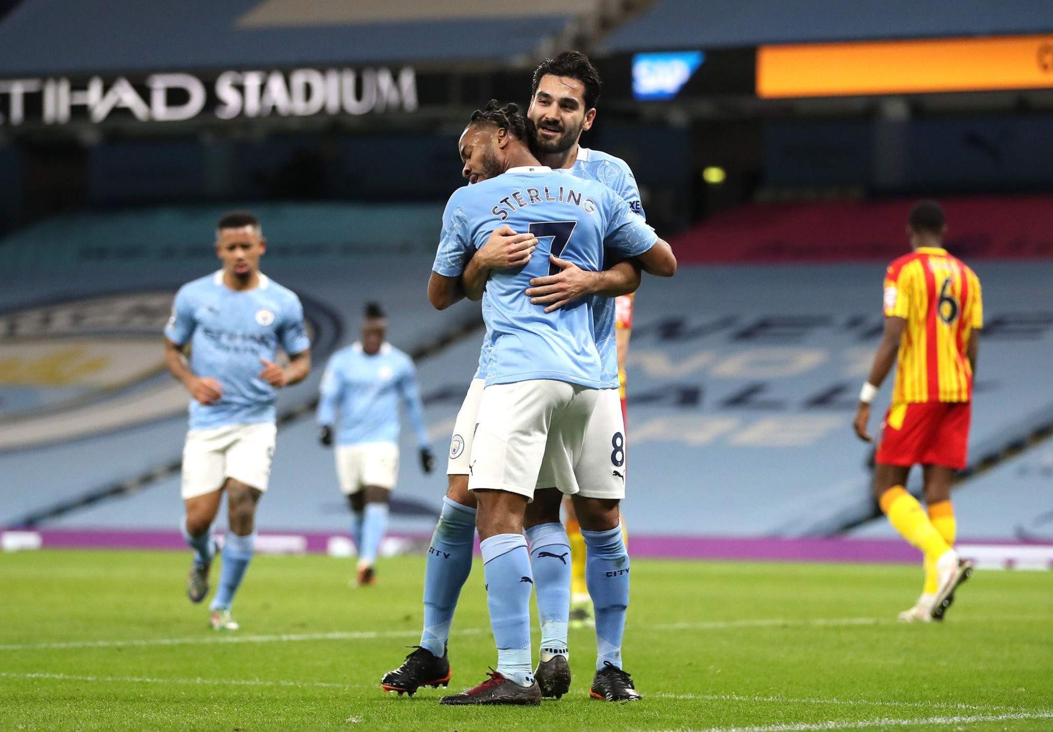 亚尔对阵格 亚尔对阵格